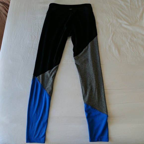 Workout pants - Picture 3 of 3